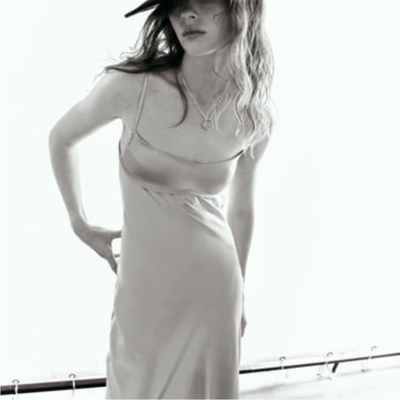 NWT Zara SS23 Satin Effect Cut Out Midi Dress Bloggers Fav 3067/231 010/296 - Picture 11 of 11